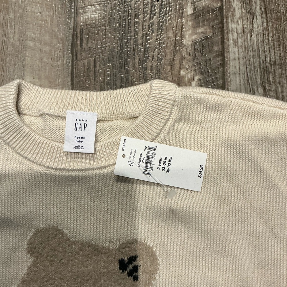 GAP Cream Sweater with Bear Motif Size 2T - Picture 3 of 6